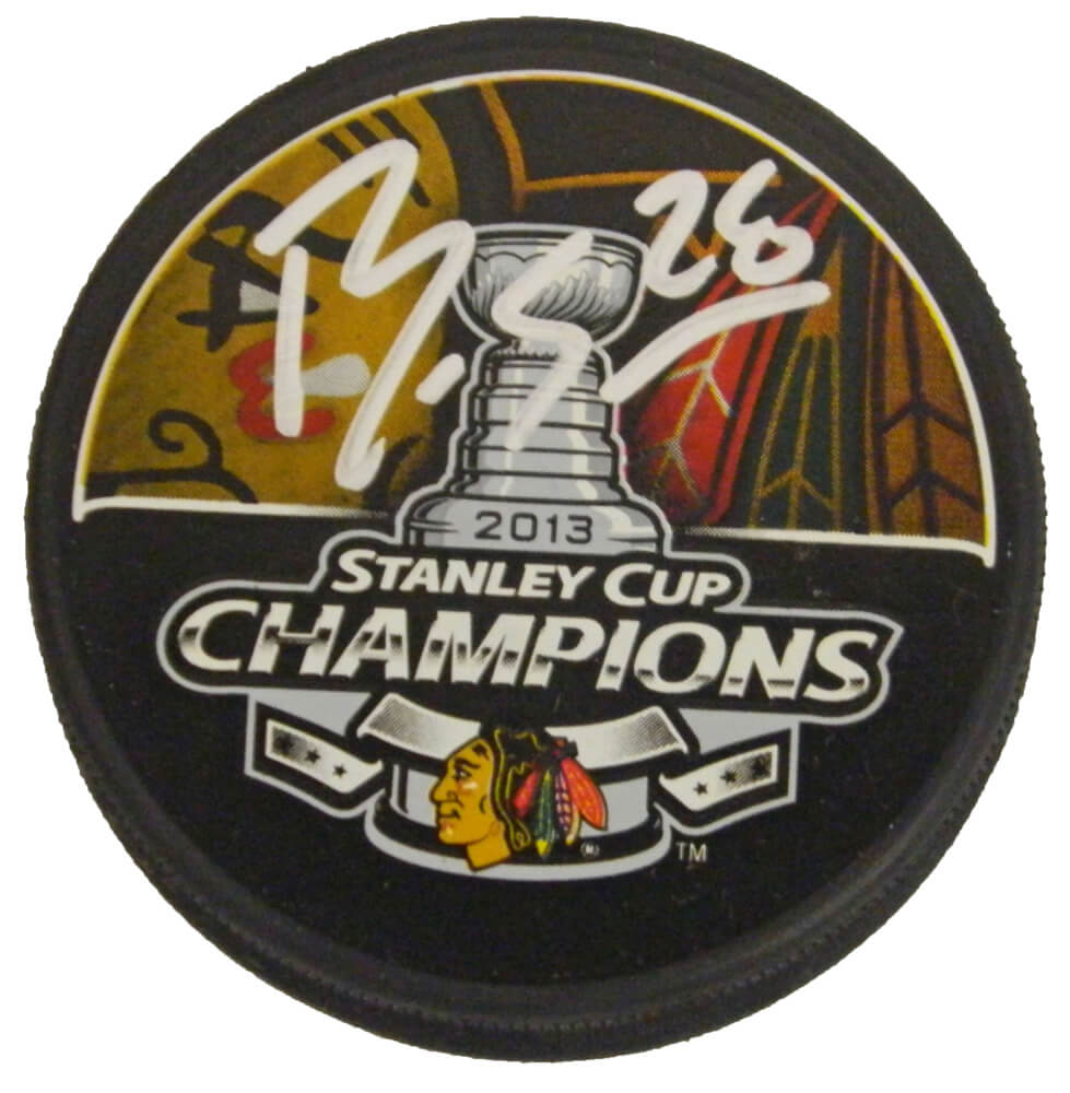 Ben Smith Signed Blackhawks 2013 Stanley Cup Champs Logo Hockey Puck - SMIPUC400 - Ben Smith Signed Blackhawks 2013 Stanley Cup Champs Logo Hockey Puck product image