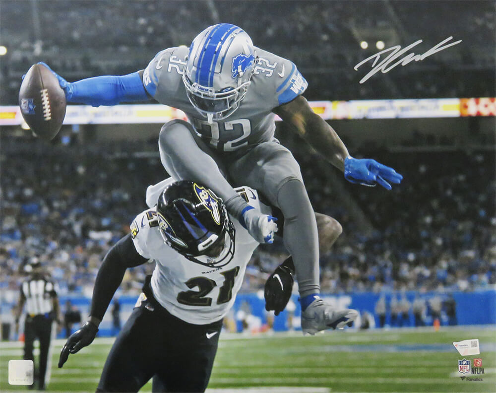 D'Andre Swift Signed Detroit Lions Action vs Ravens 16x20 Photo (Fanatics) - SWI16P320 - D'Andre Swift Signed Detroit Lions Action vs Ravens 16x20 Photo (Fanatics) product image
