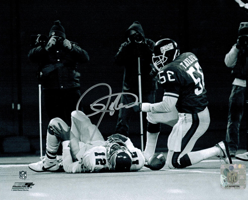 Lawrence Taylor Signed Giants B&W 8x10 Photo over Cunningham - TAY08P300 - Lawrence Taylor Signed Giants B&W 8x10 Photo over Cunningham product image