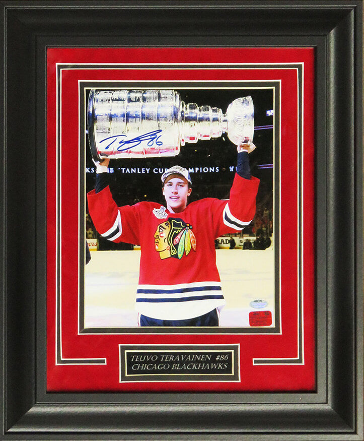 Teuvo Teravainen Signed & Framed Chicago Blackhawks 2015 Stanley Cup Trophy 8x10 Photo - TERFR8400 - Teuvo Teravainen Signed & Framed Chicago Blackhawks 2015 Stanley Cup Trophy 8x10 Photo product image