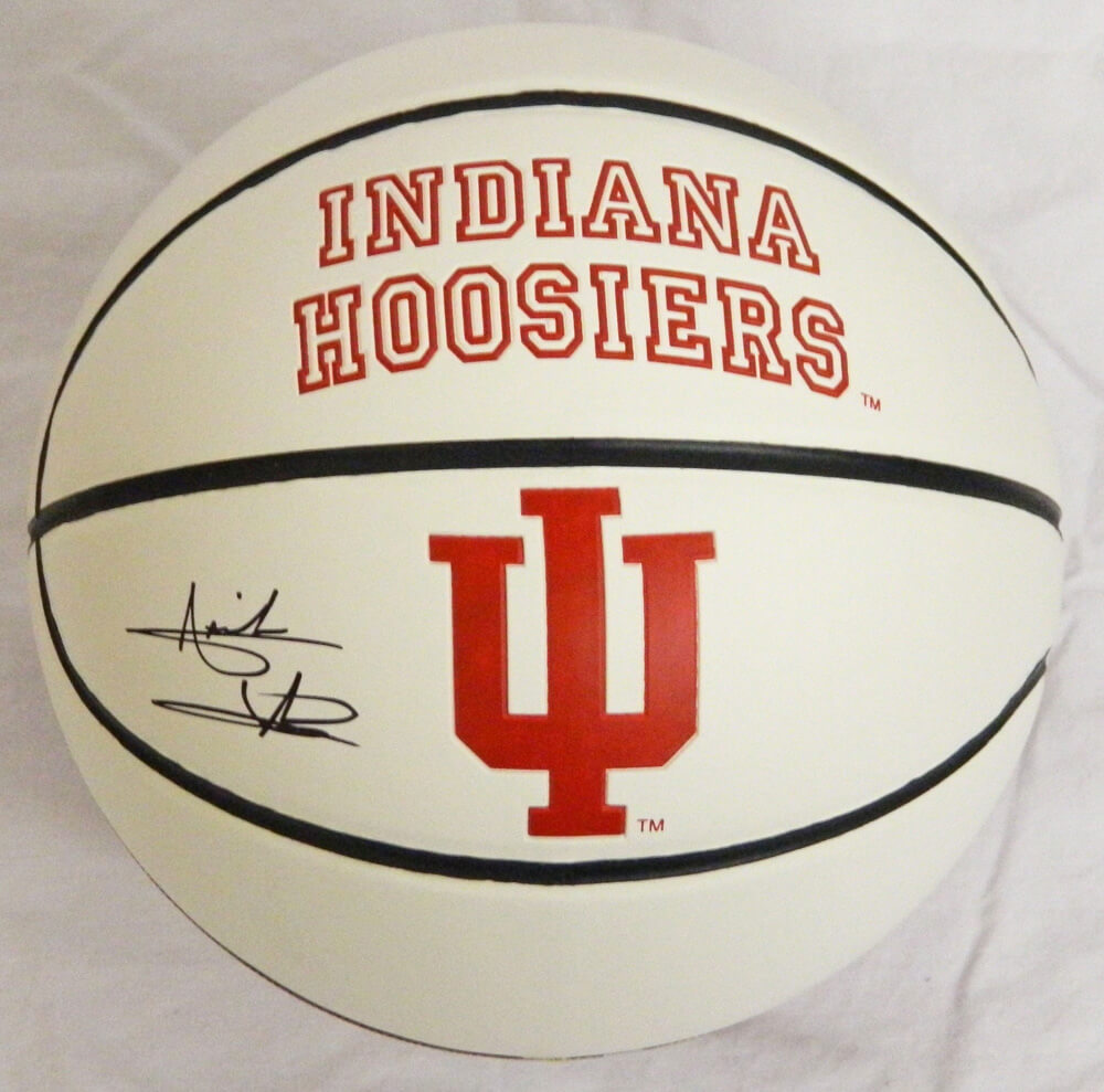Isiah Thomas Signed Indiana Hoosiers White Logo Basketball - THOBSK201 - Isiah Thomas Signed Indiana Hoosiers White Logo Basketball product image