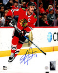 Jonathan Toews Signed Chicago Blackhawks Action 8x10 Photo (Frameworth) - TOE08P405 - Jonathan Toews Signed Chicago Blackhawks Action 8x10 Photo (Frameworth) product image