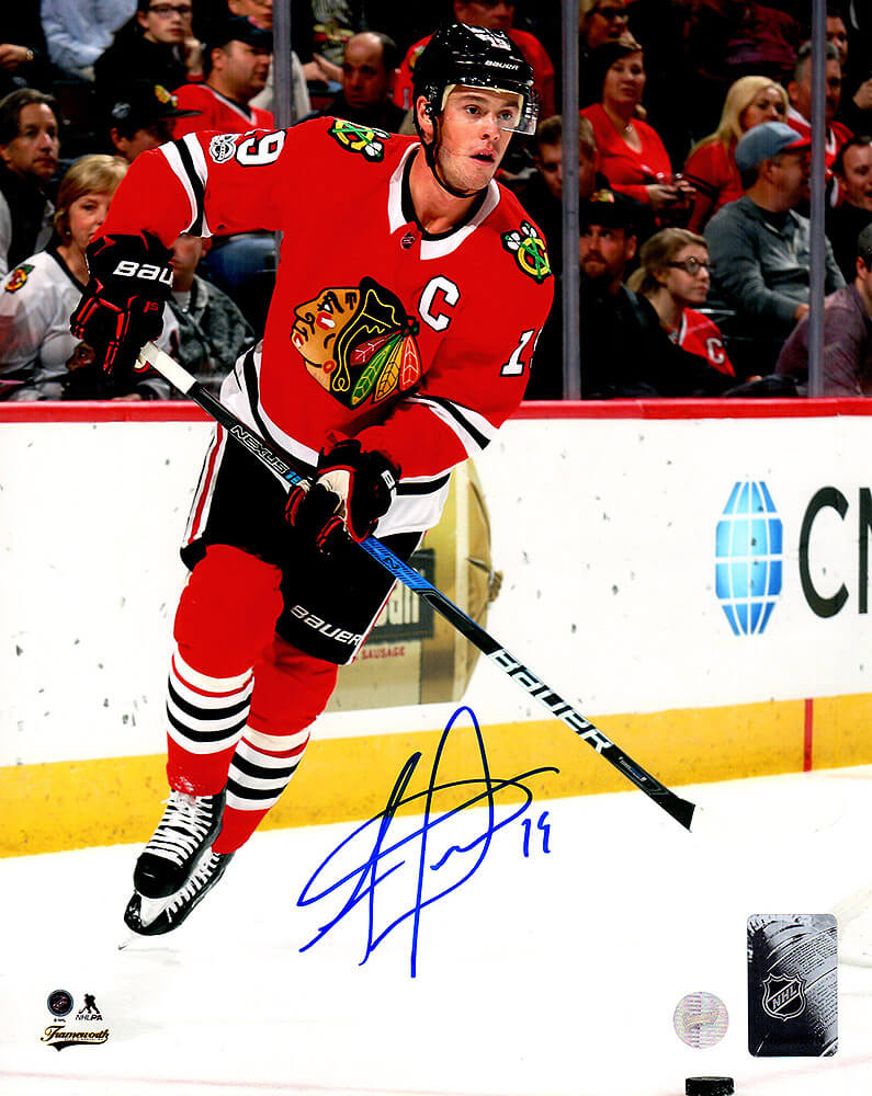 Jonathan Toews Signed Chicago Blackhawks Action 8x10 Photo (Frameworth) - TOE08P405 - Jonathan Toews Signed Chicago Blackhawks Action 8x10 Photo (Frameworth) product image