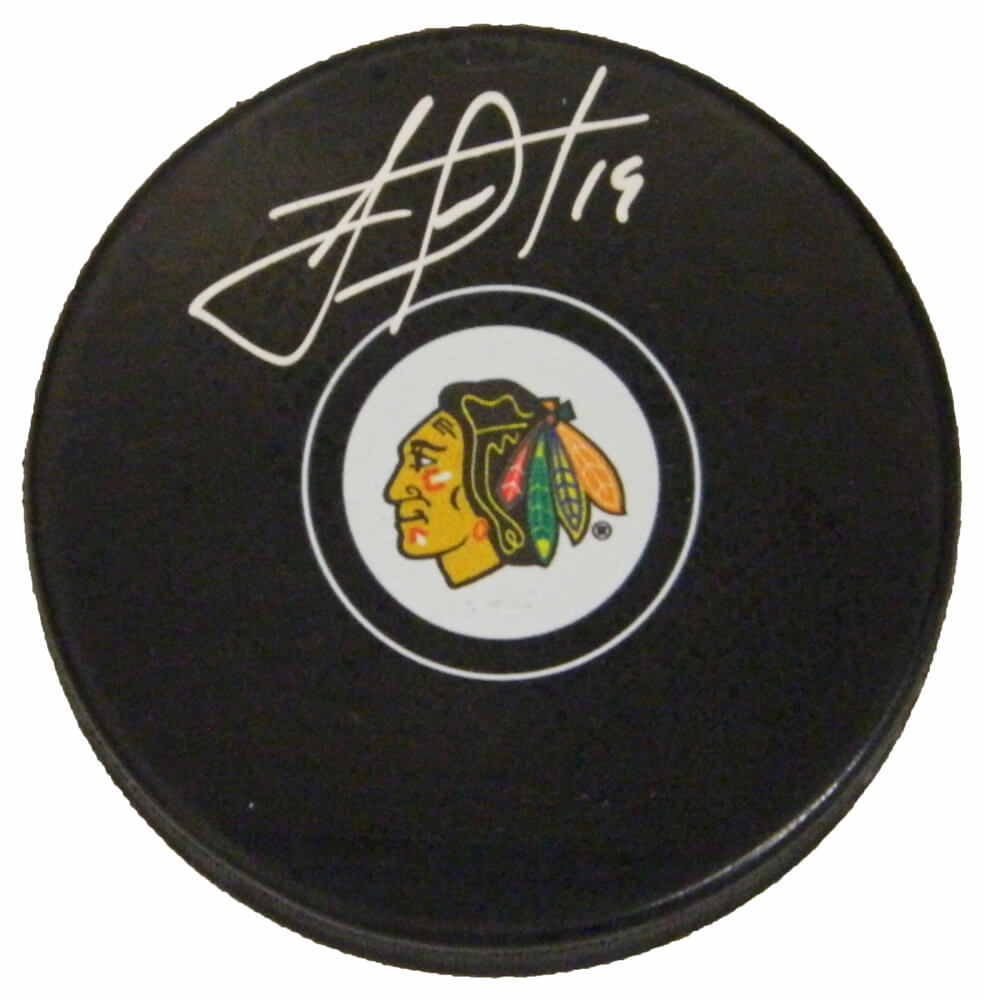 Jonathan Toews Signed Chicago Blackhawks Logo Hockey Puck - TOEPUC401 - Jonathan Toews Signed Chicago Blackhawks Logo Hockey Puck product image