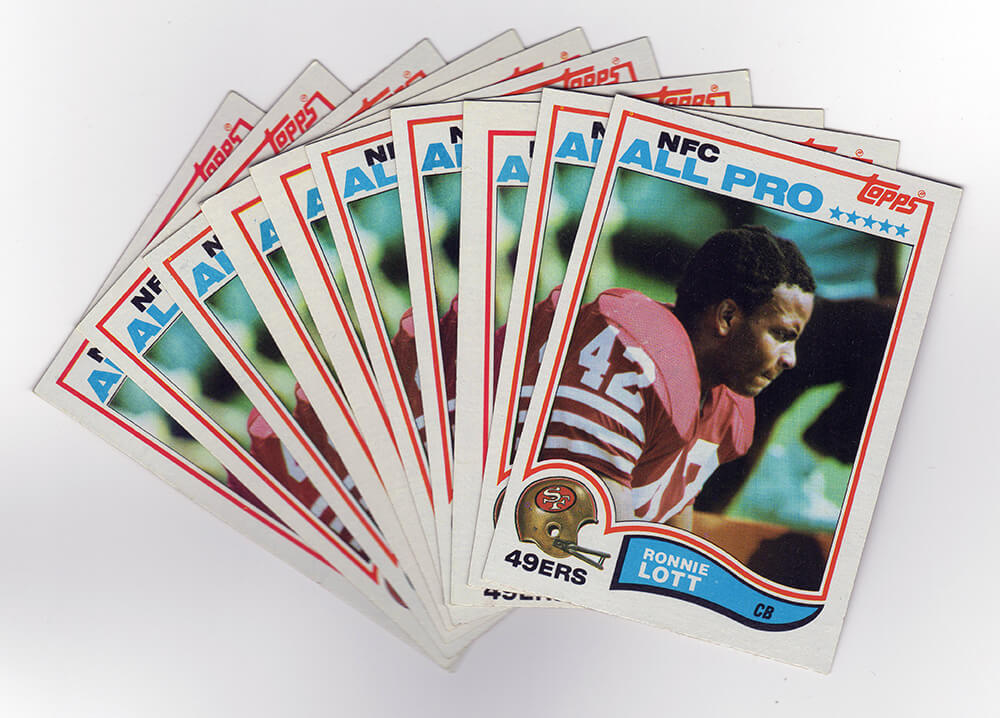 Ronnie Lott San Francisco 49ers 1982 Topps ROOKIE RC Football Card #486 - (Lot of 10) - URCLOT600 - Ronnie Lott San Francisco 49ers 1982 Topps ROOKIE RC Football Card #486 - (Lot of 10) product image