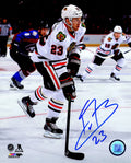 Kris Versteeg Signed Chicago Blackhawks Action White Jersey 8x10 Photo - VER08P404 - Kris Versteeg Signed Chicago Blackhawks Action White Jersey 8x10 Photo product image