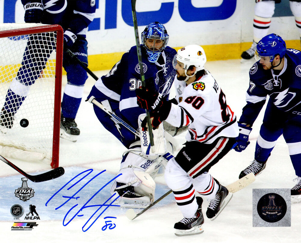 Antoine Vermette Signed Chicago Blackhawks 2015 Stanley Cup Finals Goal Action 8x10 Photo - VER08P421 - Antoine Vermette Signed Chicago Blackhawks 2015 Stanley Cup Finals Goal Action 8x10 Photo product image