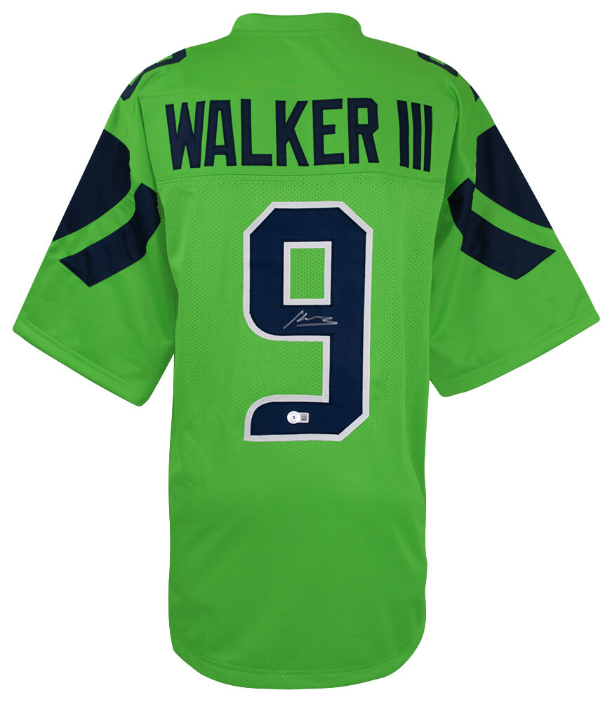 Kenneth Walker III Signed Green Custom Football Jersey (Beckett) - WALJRY310 - Kenneth Walker III Signed Green Custom Football Jersey (Beckett) product image