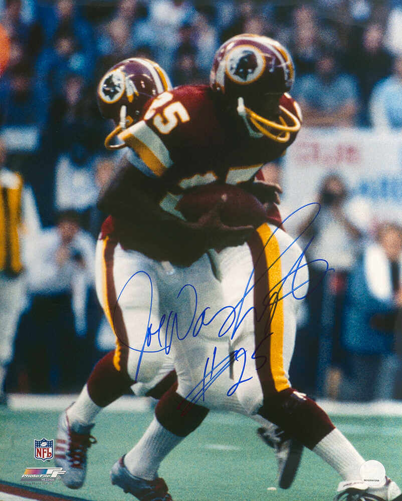 Joe Washington Signed Washington Football Team Red Jersey Handoff Action 16x20 Photo - WAS16P300TW - Joe Washington Signed Washington Football Team Red Jersey Handoff Action 16x20 Photo product image