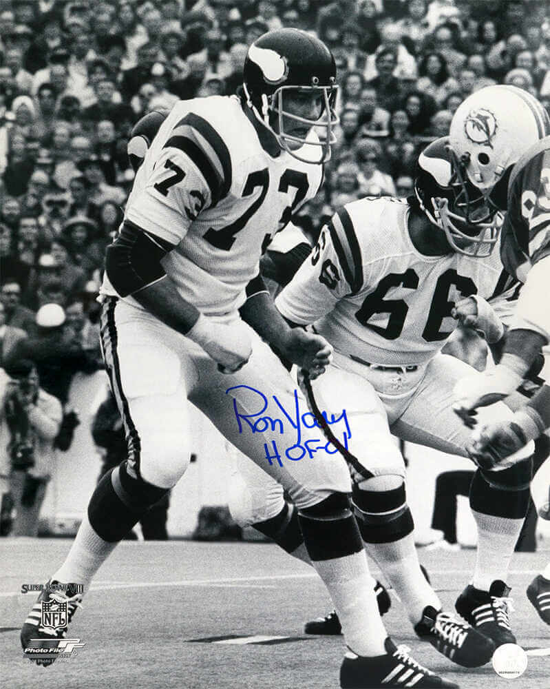 Ron Yary Signed Minnesota Vikings Super Bowl VIII B&W Action vs Dolphins 16x20 Photo w/HOF'01 - YAR16P301 - Ron Yary Signed Minnesota Vikings Super Bowl VIII B&W Action vs Dolphins 16x20 Photo w/HOF'01 product image