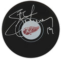 Steve Yzerman Signed Detroit Red Wings Logo Hockey Puck - (Beckett) - YZEPUC405 - Steve Yzerman Signed Detroit Red Wings Logo Hockey Puck - (Beckett) product image
